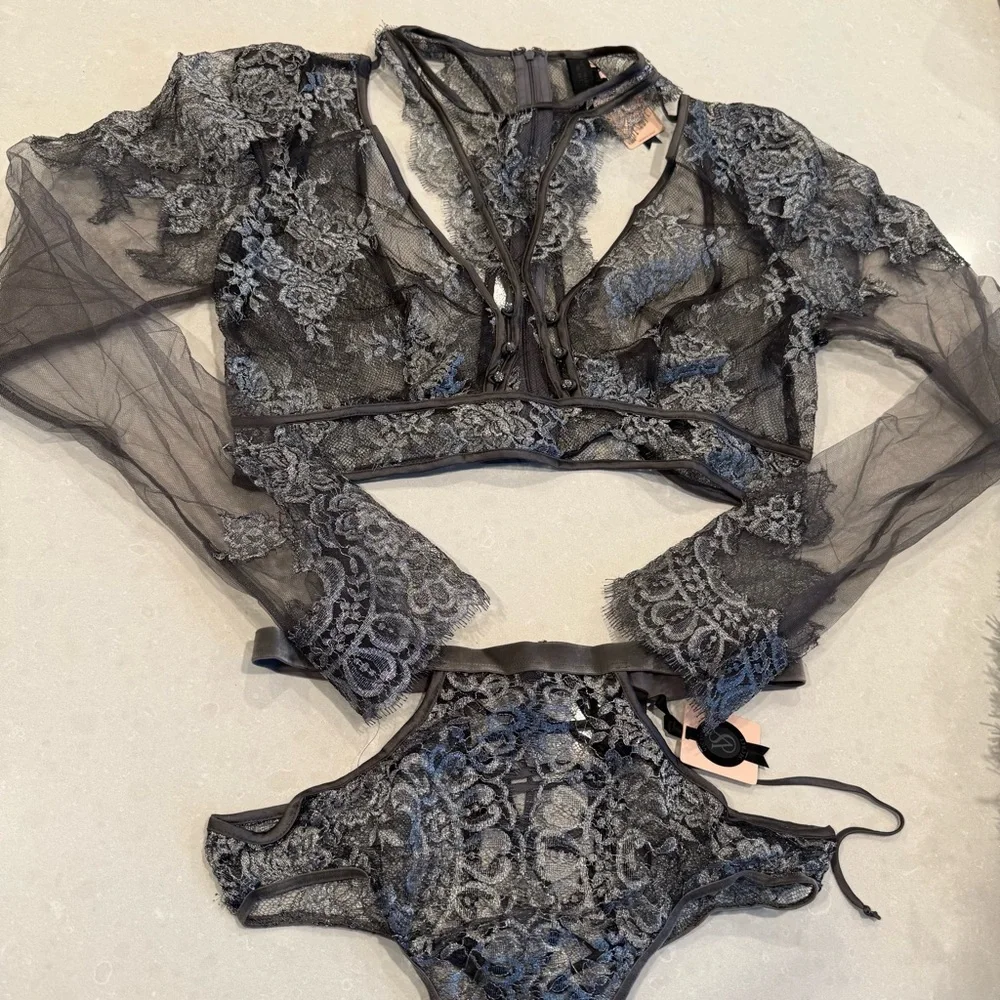 Victoria's Secret Designer Swarovski Crystal Fashion Show 2016 Lace Lingerie Set - Picture 3 of 16